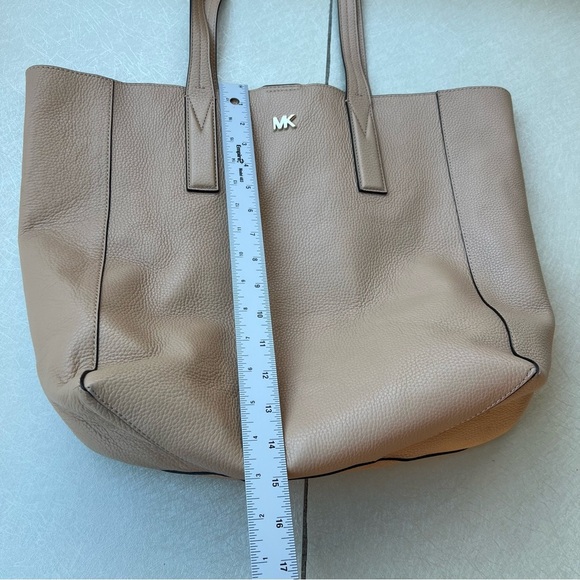 Michael Kors Junie Tote Large Pebbled Leather Bag Butternut Beige Neutral Purse - Picture 7 of 10